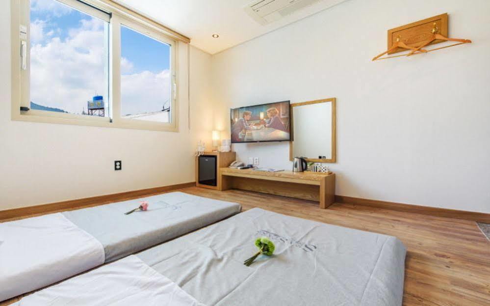 Sea Star Hostel Yeosu Exterior photo